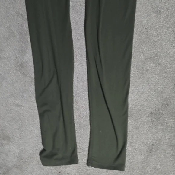 Hot Kiss Olive Green Leggings - Picture 8 of 8